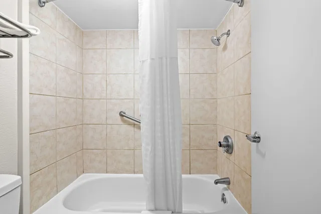 غرفة بسرير كينج، Days Inn by Wyndham Salem, VA 8/9