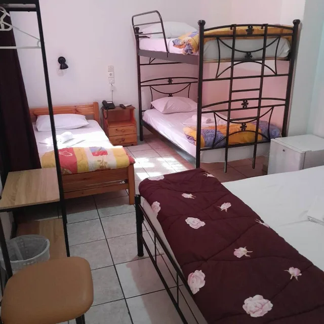 غرفة قياسية رباعية، Ikaros Hotel 4/10