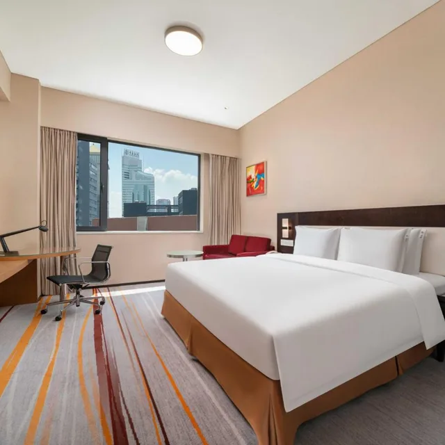 غرفة بسرير كينج للمدخنين لذوي الإعاقة، Holiday Inn Express Chengdu Gulou 1/6
