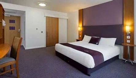 غرفة مفردة بسرير مزدوج، Premier Inn London Ruislip 1/1