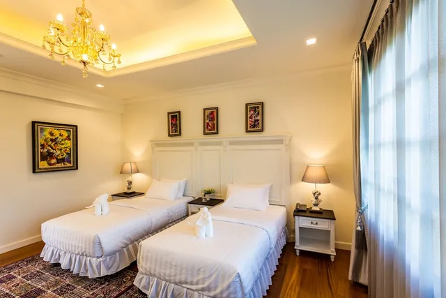 غرفة فاخرة بسرير كينج بإطلالة على المسبح بغرفة نوم واحدة، Merchant Villa 5/9