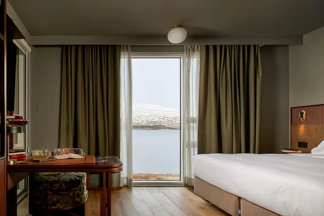 3 Bedrooms, Deluxe, Suite, Apartment, 3 King Beds، Skald Hotel Akureyri, Curio Collection by Hilton 1/5