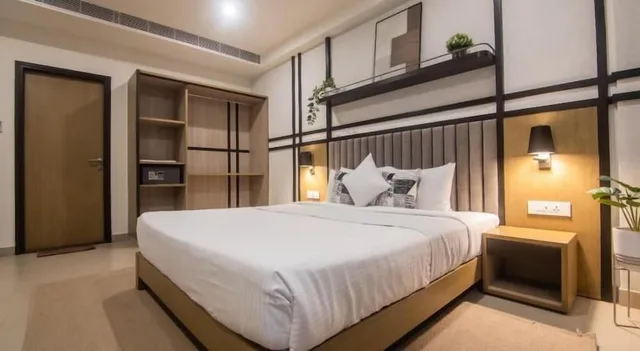 غرفة عائلية بسرير كينج، Purple Cloud Hotel 1/5