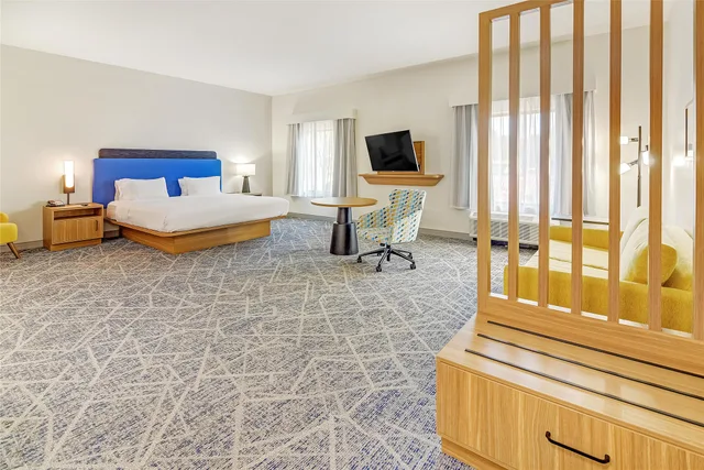 Studio, Suite, King Bed, Hampton Inn Foley 8/10