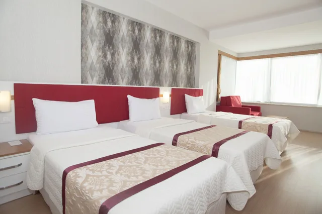 جناح استوديو إليت بسرير مزدوج بإطلالة على البحر بغرفة نوم واحدة بمطبخ صغير، Konaks Hotel 1/2