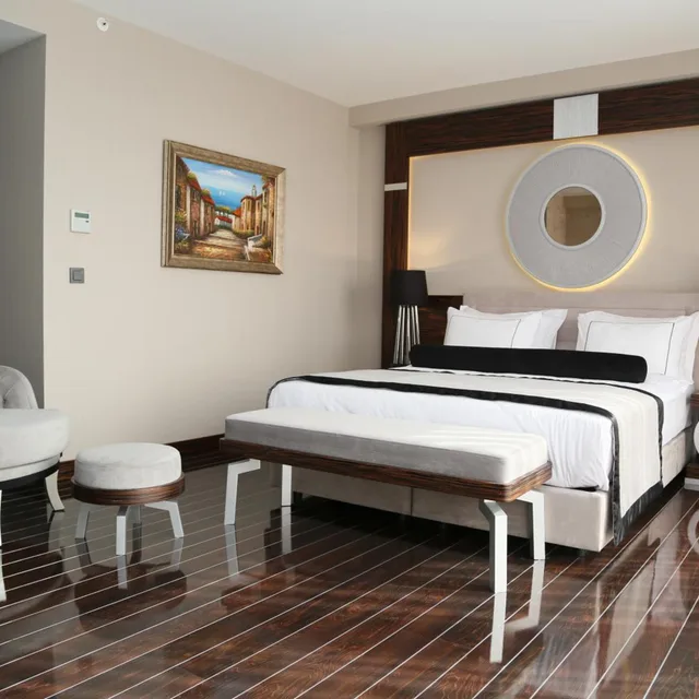 Penthouse Suite، Ramada Hotel & Suites by Wyndham Istanbul Sisli 3/9