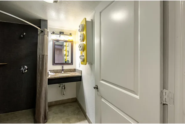 غرفة بسريرين مزدوجين، Motel6 Elizabeth, NJ - Newark Liberty Intl Airport 4/4