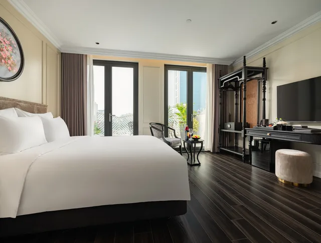 غرفة بسرير مزدوج بشرفة، T Boutique Hotel 1/4