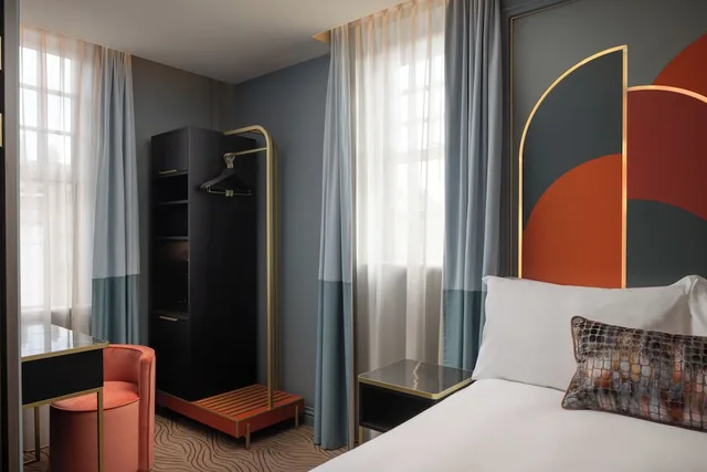 Classic, Double Bed, Seraphine Kensington Olympia Hotel Ex Best Western Plus Kensington Olympia 4/6