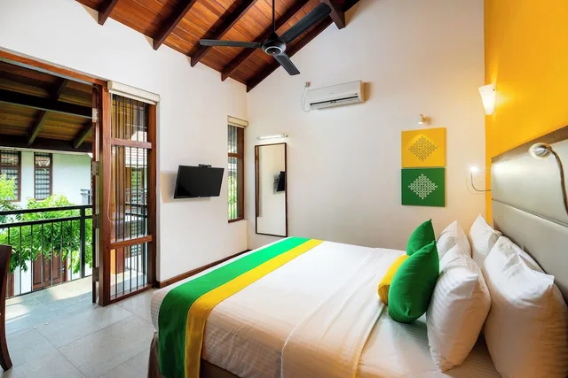 2 Bedrooms, Superior, Suite, 1 King and 1 Single Beds, Garden View, Sofa, Garden Area، The Thinnai 1/7