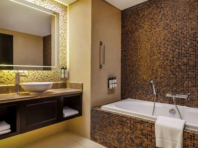جناح جونيور بسرير كينج، Pullman Al Marjan Island Resort 9/10