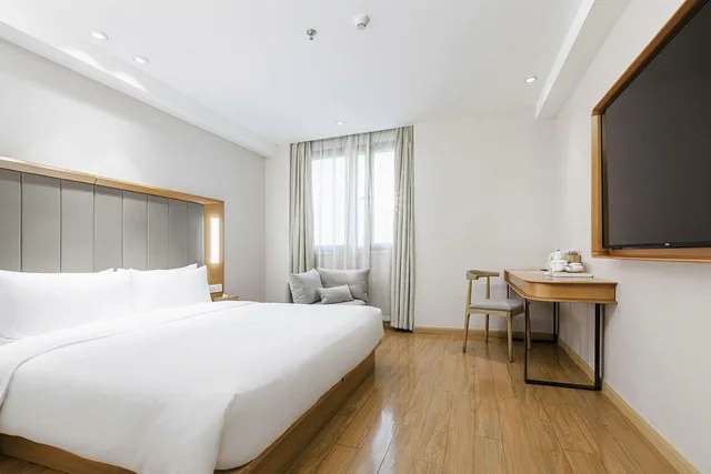 غرفة بسرير كوين، Ji Hotel (Shanghai Railway Station Tianmu West Road) 1/2