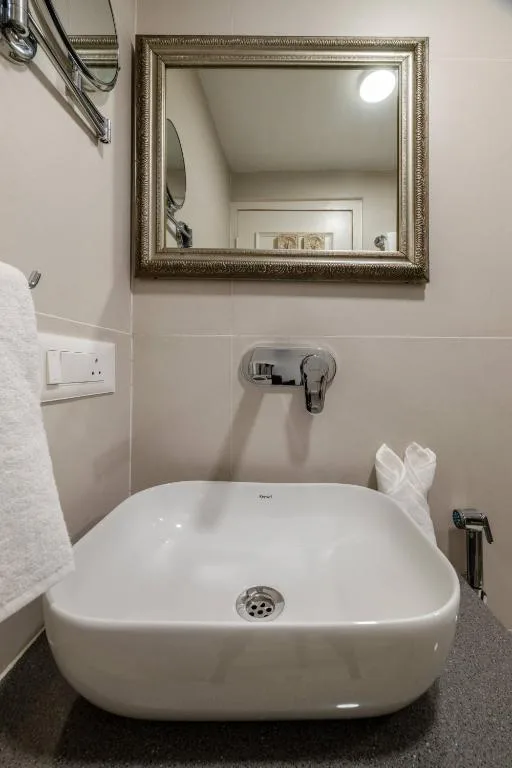 جناح جونيور، juSTa Luxe Kashi Parampara, Varanasi 7/10