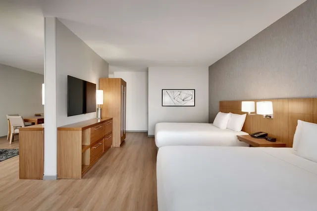 Specialty, 2 Queen Beds, Sofa، Hyatt Place At Anaheim Resort Convention Center 1/1