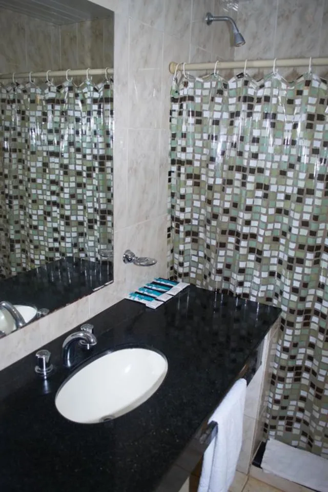 غرفة عائلية ثلاثية بسرير مزدوج وسرير فردي، Marcopolo Suites Iguazu 7/10