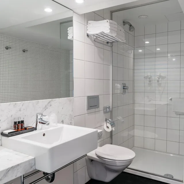 Room, Triple, Single Bed, Leopold Hotel Ostend 8/10