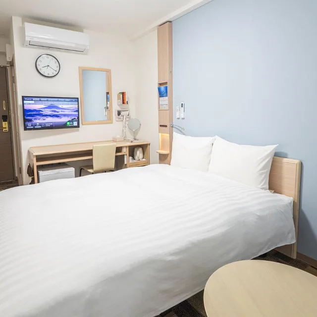 غرفة قياسية بسرير كينج وسرير كوين، Toyoko Inn Osaka Namba 2/5