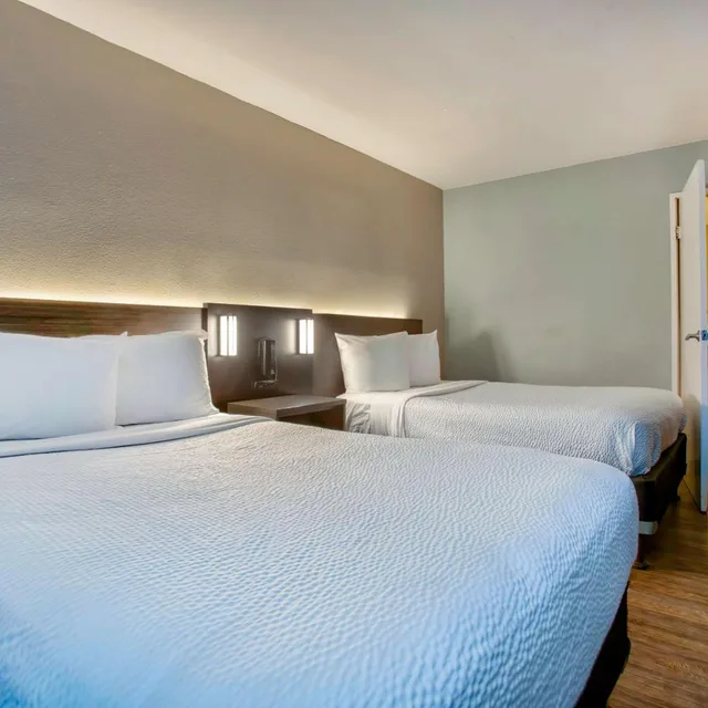 غرفة رباعية لذوي الإعاقة، Motel6 Kingman, AZ - Route 66 East 4/9