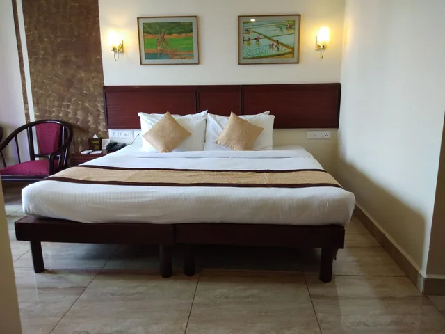 غرفة سوبيريور بسرير فردي، Yuvarani Residency Hotel 1/8