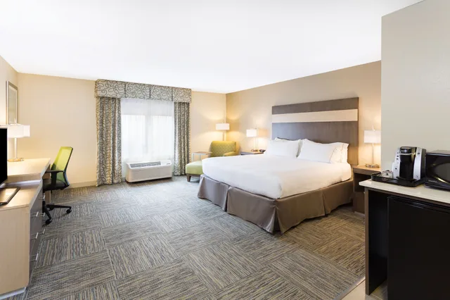 غرفة قياسية بسرير كينج، Holiday Inn Express Princeton I-77 5/8