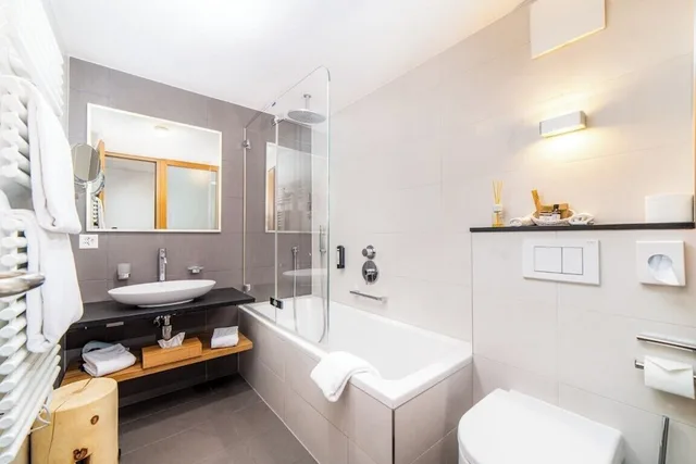 غرفة كلاسيكية بسرير مزدوج، Allalin Relais Du Silence Hotel 8/8