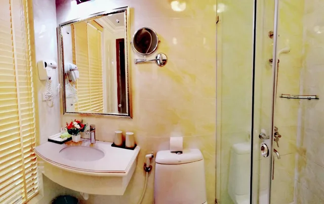 Junior Suite, Balcony, Phoenix Palace 9/10