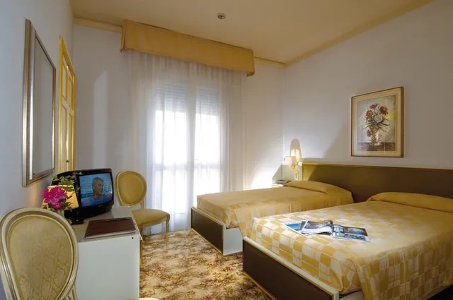 غرفة قياسية بسريرين منفصلين بشرفة، Hotel Principe Terme 1/3