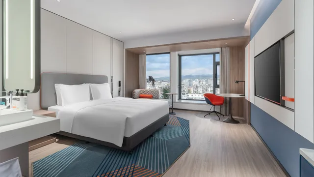 Standard, King Bed, Extra Floor Space، Holiday Inn Express Puer Simao 1/3