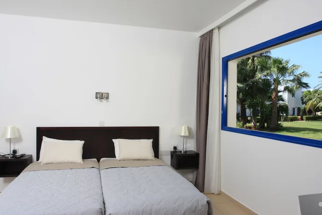 شقة كلاسيكية بسريرين منفصلين مع أريكة، Marismare Hotel Apartments 1/3