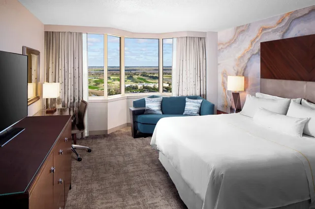 جناح جونيور بغرفة نوم واحدة بإطلالة، Westin Savannah Harbor Golf Resort Spa 1/2