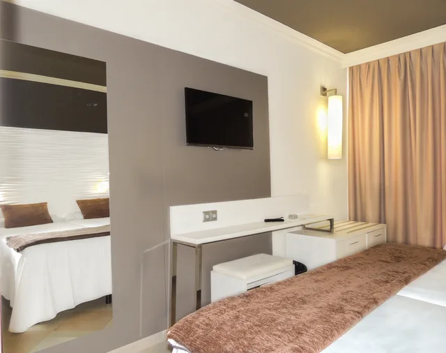 Standard room 1AD، Cesar Augustus 4/8