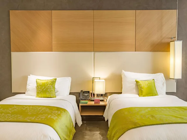 غرفة مزدوجة سوبيريور، Movenpick Hotel du Lac Tunis 3/3