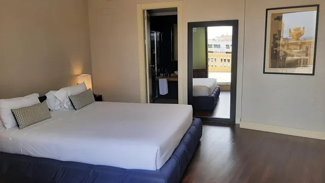 غرفة بريميوم بسرير مزدوج بشرفة، Hotel Sardinero Madrid 4/10