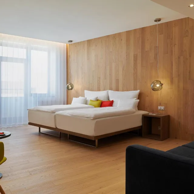 غرفة عائلية، Hotel Passage 4/10