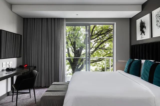 2 Bedrooms, Apartment, The Capital Empire 2/10