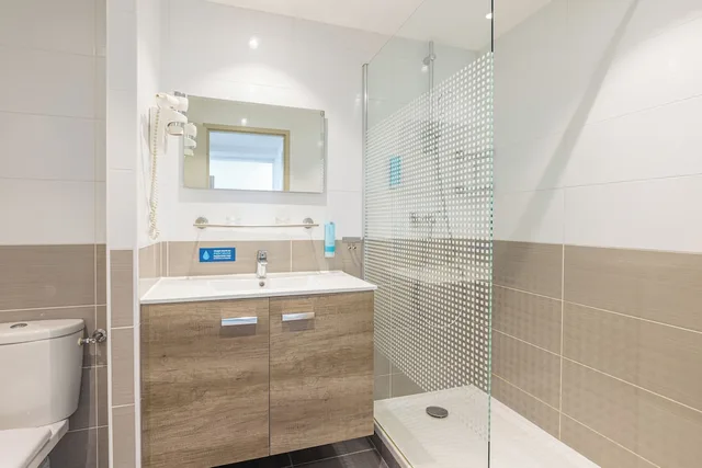 Grand, Apartment, 1 Single and 2 Double Beds, Balcony، Les Loges du Park 6/7