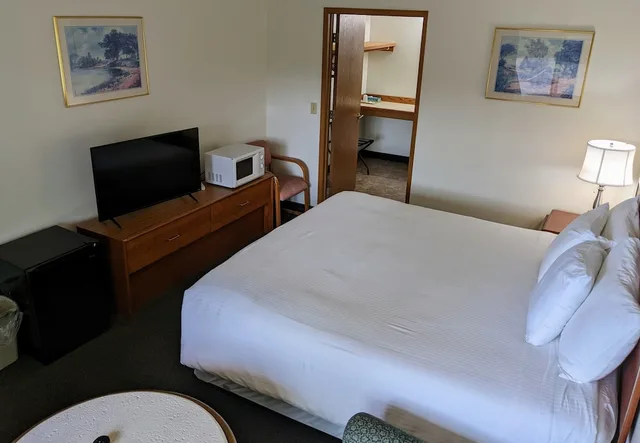 غرفة قياسية بسرير كينج، Fairground Inn Monroe WA 4/8