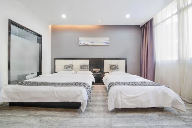 Fashion, Family, 1 King and 1 Single Beds, Shell Wuxi Huishan District Wanda Plaza Yanqiao Subway Station Hotel 1/8