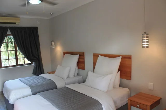 غرفة قياسية بسريرين منفصلين، Nelspruit Lodge 1/10
