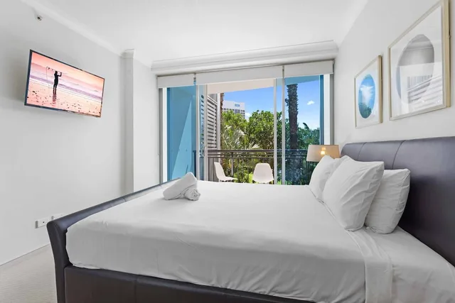 2 Bedrooms, Apartment, King and Twin Beds, Garden View, 2 Bathrooms، Holiday Holiday Chevron Renaissance 1/3