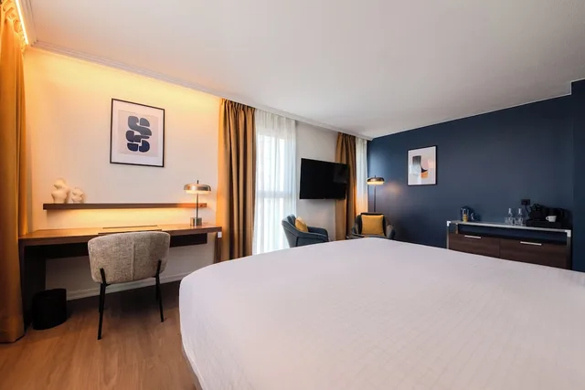 جناح بسرير كينج مع أريكة، HOLIDAY INN MULHOUSE 3/10