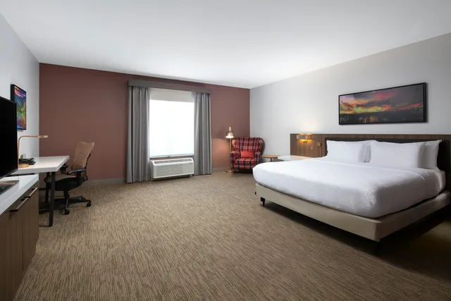 غرفة بسرير كينج لذوي الإعاقة، Hilton Garden Inn Kalispell 1/3