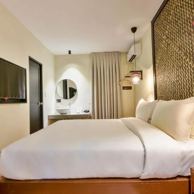Deluxe Casita، The Henry Resort Boracay 1/2