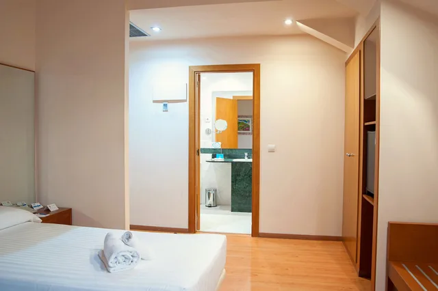 Room, Double Bed, Attic، Checkin Valencia 5/8
