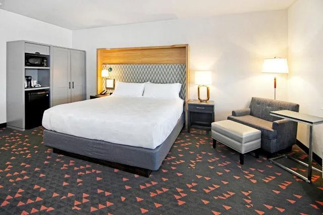 جناح ديلوكس، Holiday Inn & Suites Calgary Airport North 4/10