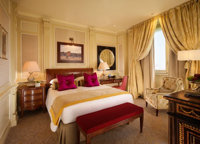 غرفة كلاسيكية بسرير مزدوج، Hotel Principe Di Savoia 1/3