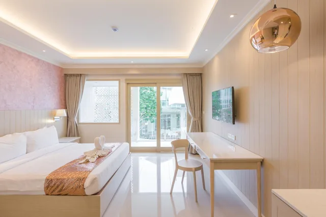 Deluxe, Hot Tub, The Sea-Cret Hua Hin Hotel 1/1