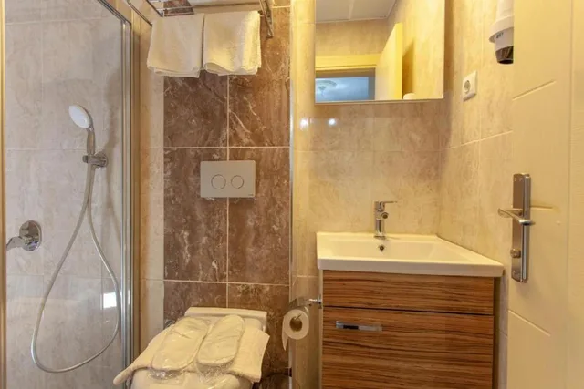 غرفة ديلوكس بسريرين منفصلين، Ozmen Otel 5/7
