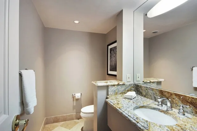جناح فاخر بسرير كينج مع أريكة، Lodge at Vail Rock Resorts 3/4