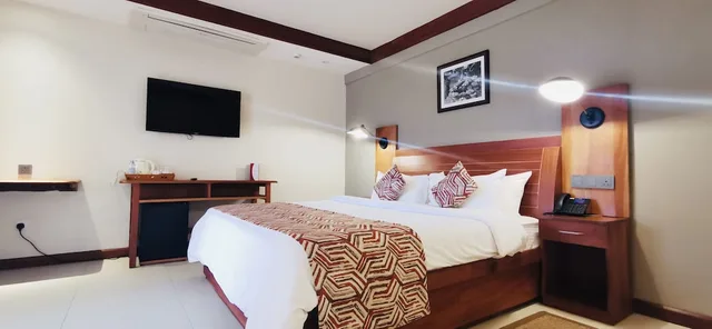 جناح ديلوكس بسرير مزدوج، Kampala Nile Resort 2/3